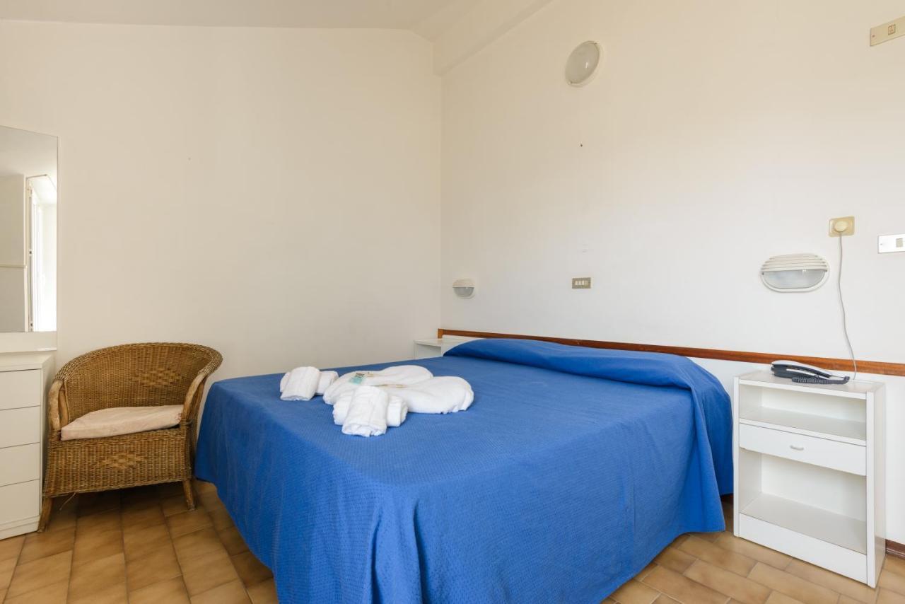 Hotel Arena Cattolica Buitenkant foto