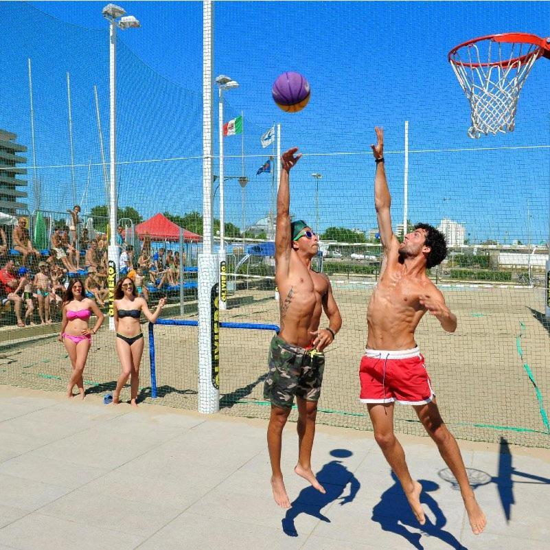 Hotel Arena Cattolica Buitenkant foto