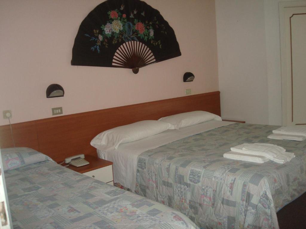 Hotel Arena Cattolica Kamer foto